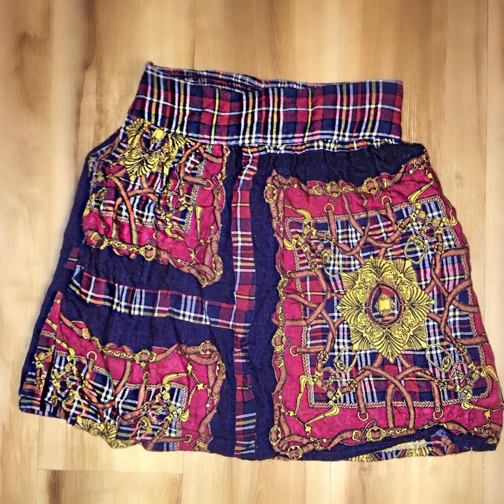 Urban outfitters patterned skirt 😍🙌🏼✨